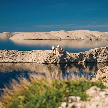 公寓 Stunning In Pag With Wifi 帕格